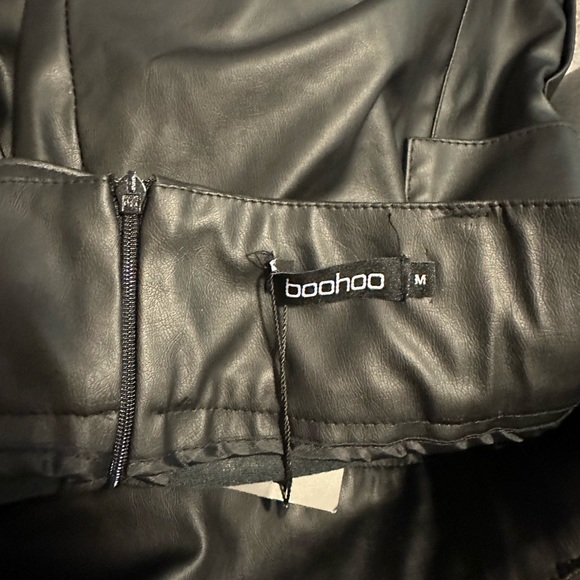 Faux leather shorts - Picture 4 of 4